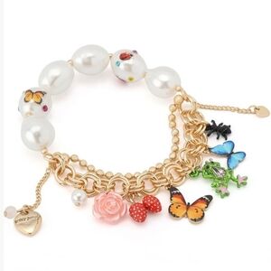 🦋🔹️Betsey Johnson🔹️ Faux Stone Butterfly Mixed Charm pearl Stretch Bracelet